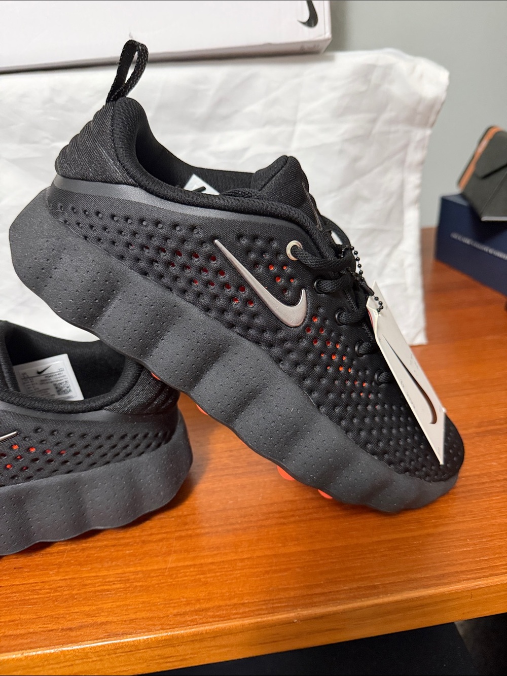 Nike Mind 002 Men’s Black Athletic Sneakers with Orange Accents - Picture 5 of 8